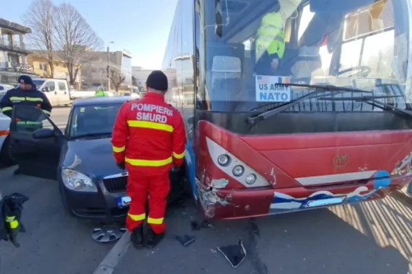 Accident în județul Constanța, un autobuz cu însemnele US Army și NATO a lovit 2 autoturisme