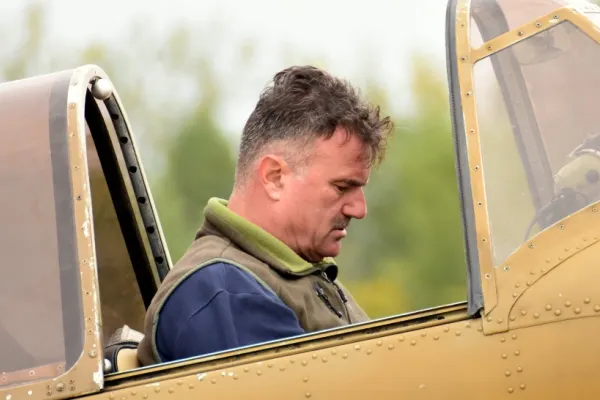 Anchetă de amploare după accidentul aviatic în care pilotul Dan Ștefănescu și-a pierdut viața! Era multiplu campion aerian la înaltă acrobație