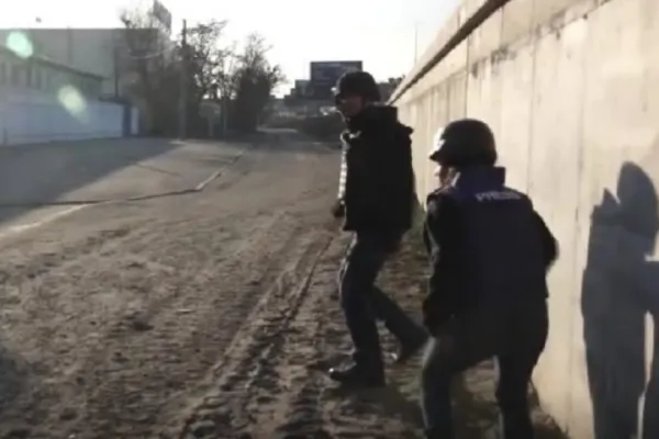 Jurnaliști britanici, răniți de ruși în Bucha, Ucraina