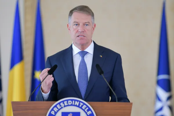 Klaus Iohannis: „Un stat independent este supus unei agresiuni barbare” - Mesaj de Ziua Independenței Naționale a României