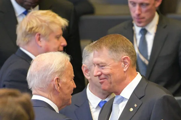 VIDEO Iohannis, la summitul NATO: S-a stabilit ca grupul de luptă NATO să aibă o bază la noi în țară. Românii sunt în siguranță