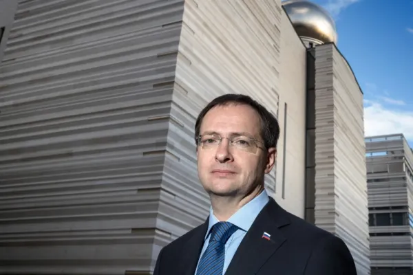 Declarații CONTRADICTORII ale oficialilor ruși privind stadiul NEGOCIERILOR pentru PACE cu Ucraina. Care este ADEVĂRUL?