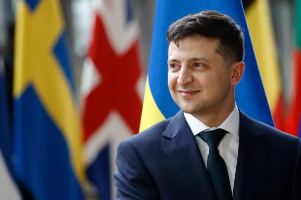 Zelenski, discuție cu Elon Mask. Șeful SpaceX va trimite noi resurse în Ucraina