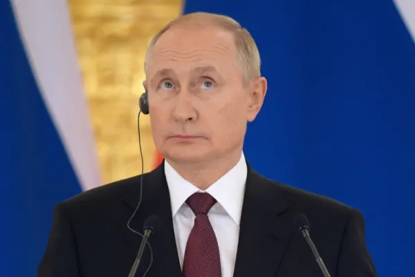 Fost agent KGB, despre fotografiile "anormale" cu Putin: Când te crezi cel mai deştept om din sală, te îndrepţi spre eşec