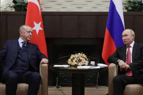 Putin cere Ucrainei să se predea. MESAJUL președintelui turc pentru liderul de la Kremlin - ce au discutat la telefon