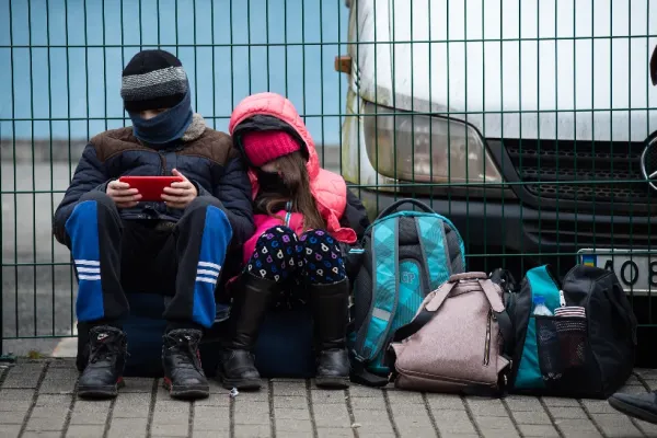 De la începutul infernului din Ucraina, 600 de copii neînsoțiți au ajuns în România. Cum au fost sprijiniți de UNICEF