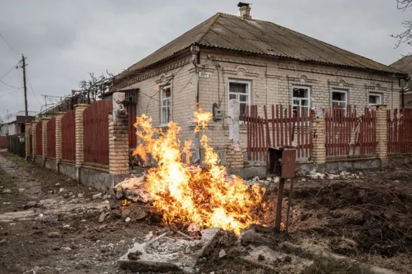 BLOCADA Mariupol - Civilii din orașul bombardat, condamnați să reziste încă o zi fără alimente, medicamente, căldură, curent
