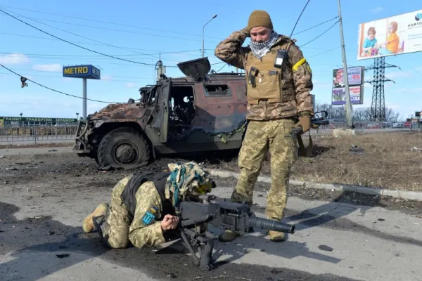 Pentagonul estimează că Rusia a lansat peste 1.370 de rachete în Ucraina până acum