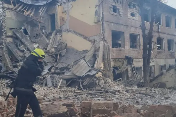 RĂZBOI Ucraina. ZIUA 17. Lupte grele la Kiev. Zelenski anunță negocieri doar după încetarea focului