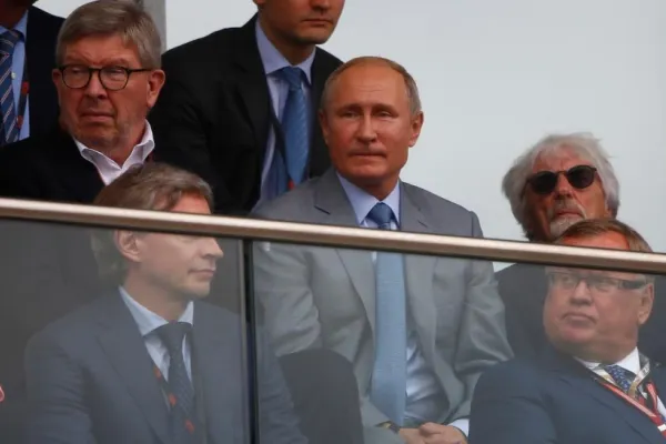 Declarație halucinantă: Putin este un om onorabil - Cine a scos Occidentul din sărite cu această afirmație