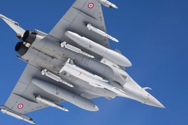 În plin război Rusia- Ucraina, Franţa a testat cu succes cea mai modernă rachetă nucleară din arsenalul său