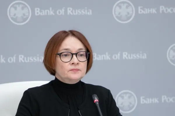 Ucrainenii spun că șefa Băncii Centrale a Rusiei a vrut să demisioneze, dar nu a lăsat-o Putin