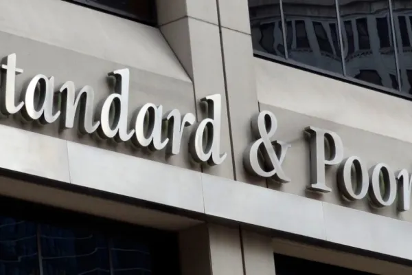 Rusia, penalizată și de agențiile de  rating după invazia în Ucraina: S&P o împinge în zona „junk”