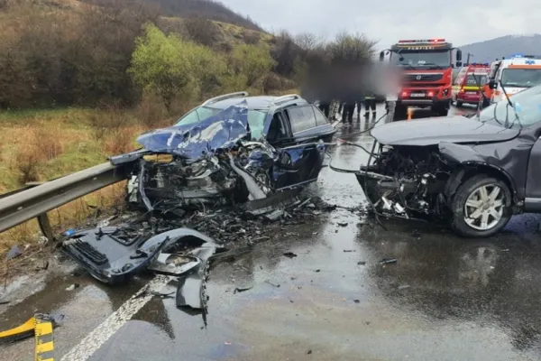 ACCIDENT cu victime încarcerate în județul Suceava