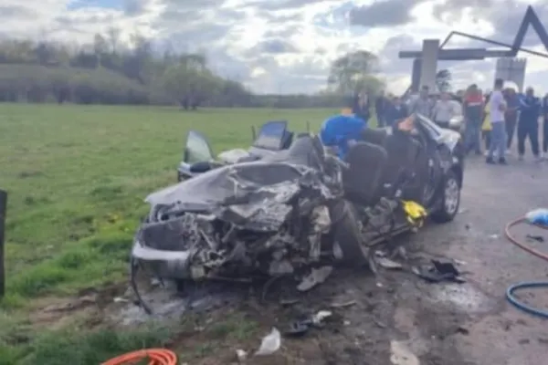 FOTO |  Accident ÎNGROZITOR pe DN1, în a doua zi de Paște: două persoane au murit