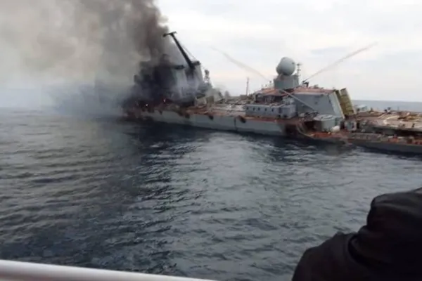 Șah-mat pe tabla războiului din Ucraina: "Moskva", nava-fanion a marinei ruse, aparține acum autorităților ucrainene - MEDIA