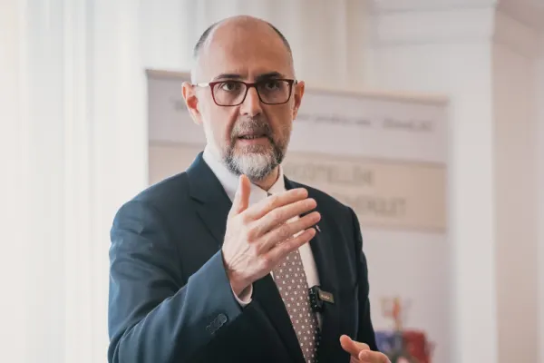 Kelemen Hunor, sceptic privind demiterea miniștrilor: „Moțiunile împotriva lui Predoiu și Marinescu nu vor avea succes”