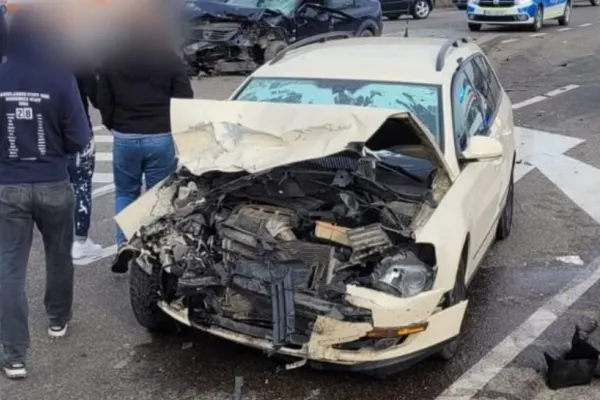 Accident grav, în jud. Suceava: 4 victime, după ce două mașini s-au ciocnit