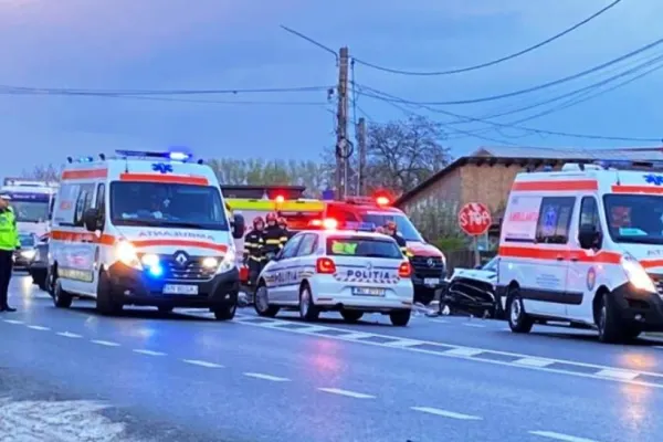 FOTO | Accident cumplit în Vrancea: 4 victime, dintre care una în comă