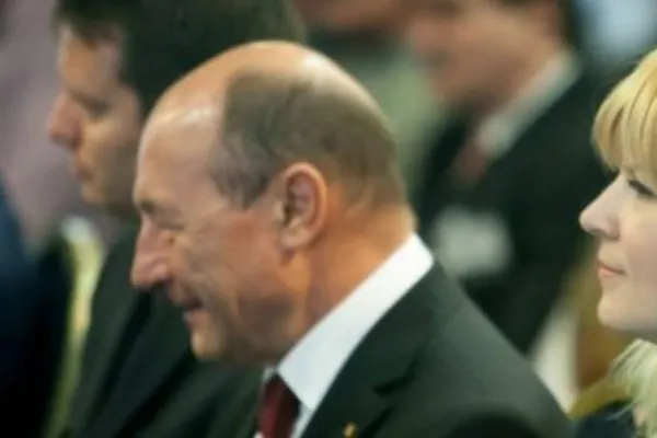 Traian Băsescu dezvăluie ce a vorbit cu Elena Udrea de condamnarea la 6 ani - De ce e îngrijorat pentru fata sa, Ioana