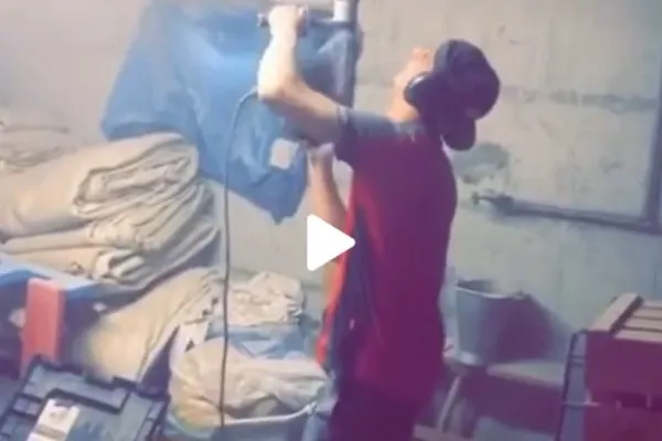 VIDEO – Dorel lovește din nou – A încercat să facă o gaură în tavan însă a ieșit un dezastru – Clipul a devenit viral