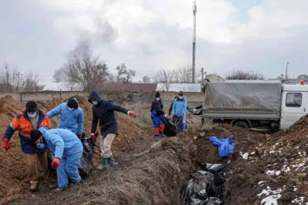 Cinismul lui Putin: TURNEU de propagandă despre crimele din Mariupol, JOI, pentru presa occidentală pro-Kremlin