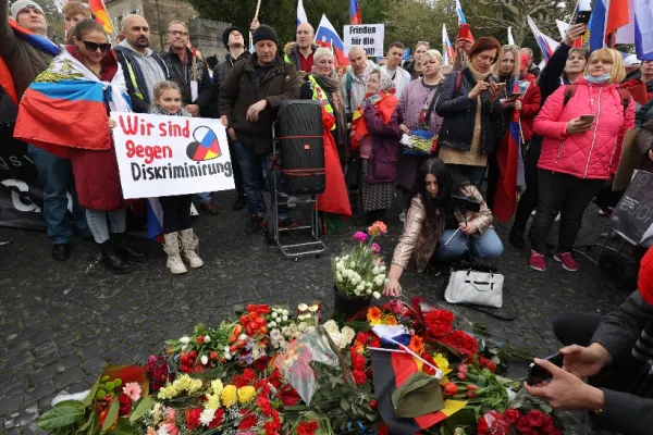 Rușii din Germania protestează. Spun că, de la declanșarea războiului, sunt discriminați