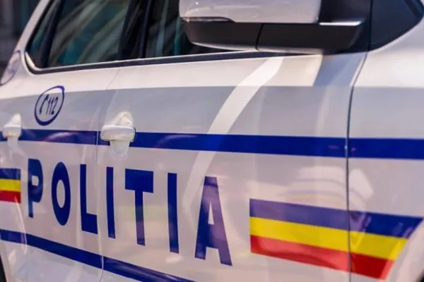 Un bărbat cu probleme psihice s-a jucat cu nervii polițiștilor. A amenințat că trage cu arma în oameni, în plină stradă