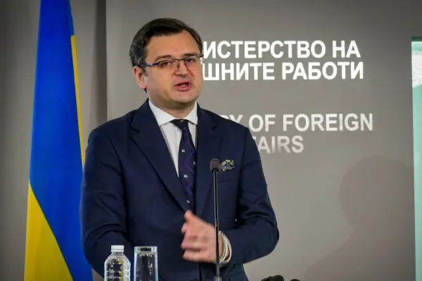 Ministrul ucrainean de Externe, MESAJ tranșant la București: Cei care cred că Putin nu va testa articolul 5 le spun să nu fie naivi