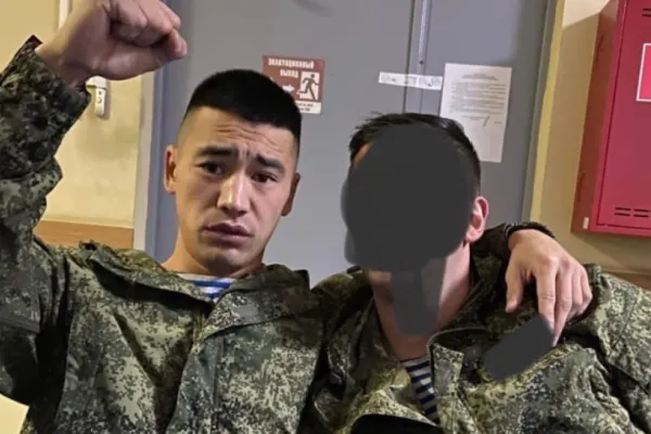 Scăpare a cenzurii sau schimbare de strategie? Un site rusesc publică fotografiile și poveștile unor militari morți în Ucraina