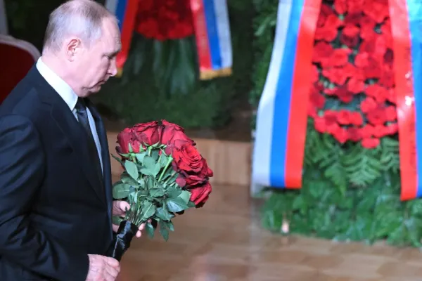 Apariție surprinzătoare a lui Vladimir Putin - Președintele Rusiei a fost prezent la funeraliile lui Vladimir Jirinovski