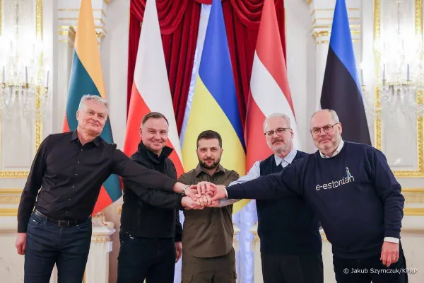 Zelenski și liderii din Polonia și Țările Baltice, în fotografia care-l scoate din minți pe Putin