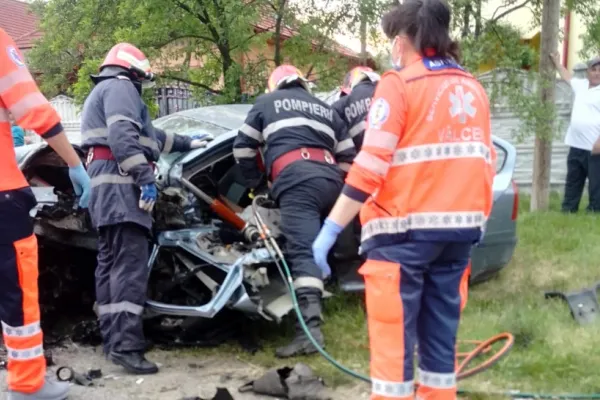 Accident teribil pe un drum județean din Vâlcea – 4 victime – FOTO