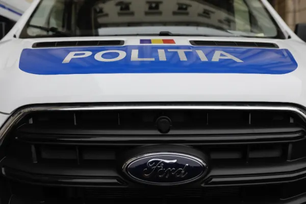 Dosarul mitei de la Vama Sculeni. S-a aflat care era TARIFUL perceput de polițiști ca să închidă ochii la controale. Banii, împărțiți la toaletă