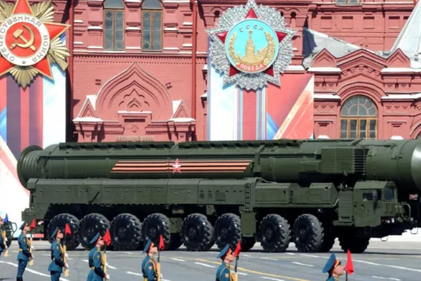 Propaganda rusă lansează ideea unui nou război mondial iar PUTIN își expune arsenalul nuclear la Moscova