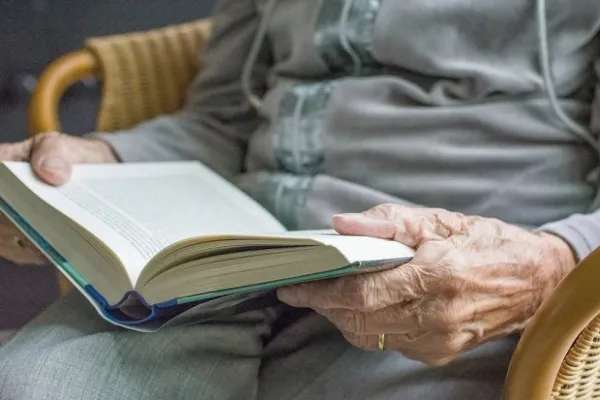 Vârsta de pensionare pentru femeile din România crește