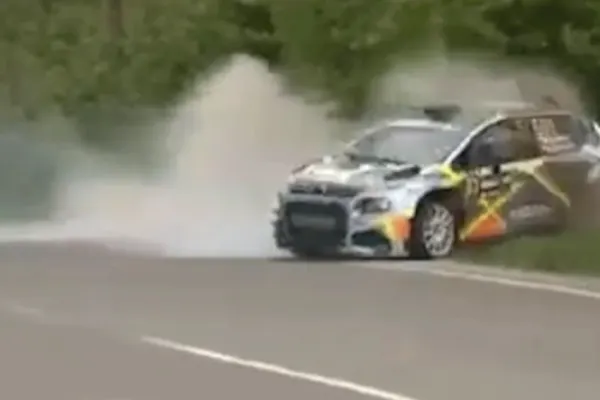 Accident spectaculos la raliul Argeșului - VIDEO