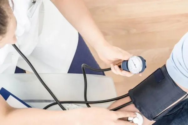 SNMF, mesaj de Ziua medicului de familie: „Ororile unui război afectează sănătatea şi starea sufletească şi mentală a tuturor”
