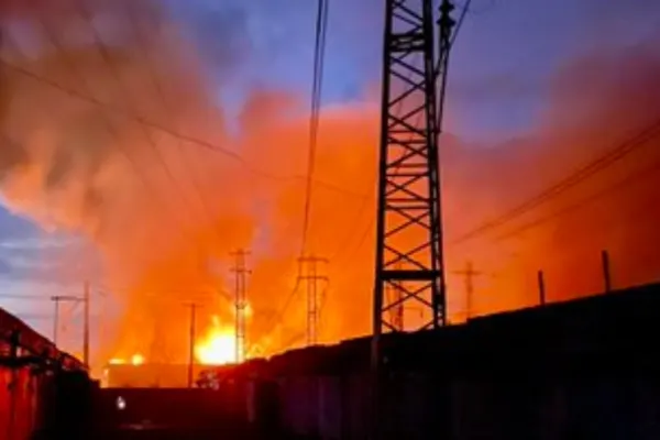 EXPLOZII la Liov: Rusia a atacat cu rachete Kalibr - Primarul orașului: „Întreruperile de curent au făcut daune grave”
