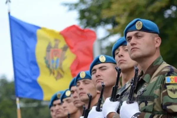 Cresc salariile și soldele militarilor și polițiștilor. Vezi câți bani ia un general și câți un sergent