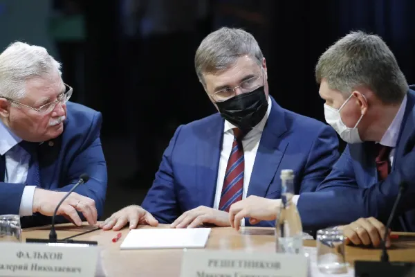 5 guvernanți regionali din Rusia au demisionat în câteva ore, de teamă să nu deconteze eșecul lui Putin