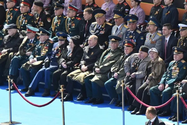 Cum văd ucrainenii finalul invaziei: Prăbușirea Rusiei sau debarcarea lui Putin