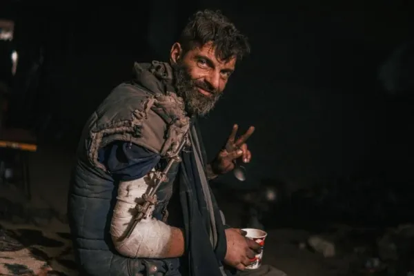 Război Ucraina. Negocieri cu rușii pentru 38 de luptători grav răniți din Azovstal - Avertisment dat presei