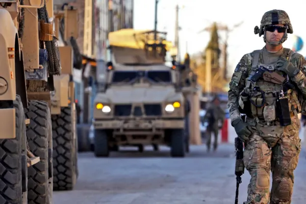 Rusia va crea 12 noi baze militare, ca răspuns la extinderea NATO
