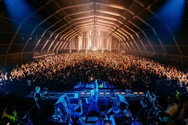 2 Tineri MORȚI și alți doi în stare critică, după consum de droguri la SAGA Festival din Capitală - Ce au descoperit polițiștii