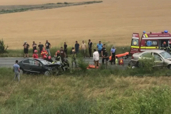 Accident cu 6 victime, la Constanța: un copil și un adult, în comă. Alți 2 minori, transportați la spital