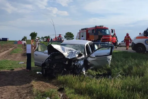 Accident cumplit: un bebeluș și un adult au murit pe loc. Încă 3 persoane, rănite grav