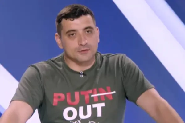 George Simion a venit cu tricou anti-Putin în emisiune la Realitatea Plus