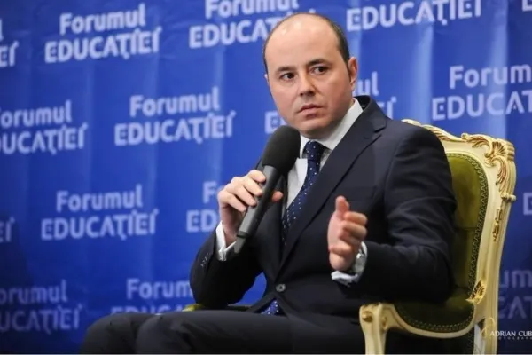 Gafă uriașă a liberalului Muraru. Și-a editat o postare în care sugera că anularea alegerilor a fost „un exces”, după ce Laurențiu Botin l-a dat de gol