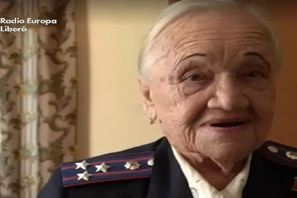 O veterană în vârstă de 98 de ani a cerut să fie înrolată în armată pentru a apăra Ucraina